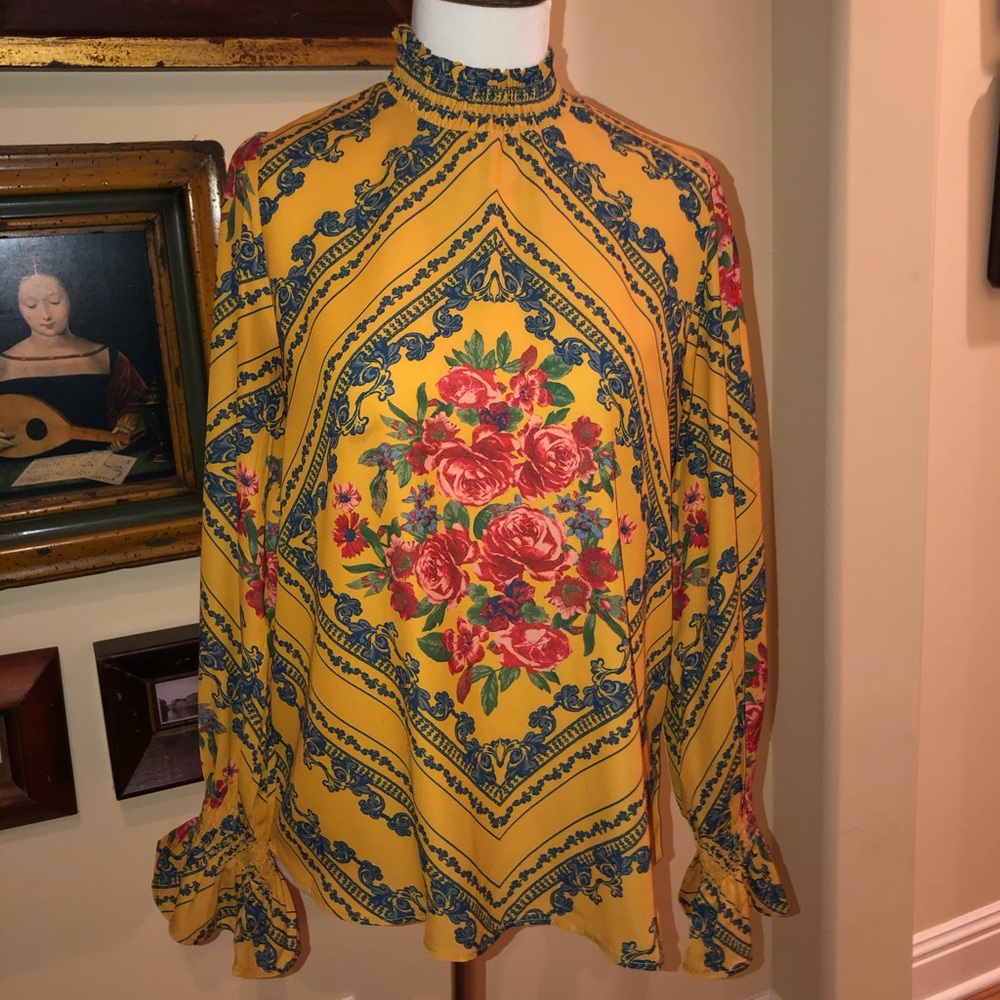 Vintage style blouse size Small